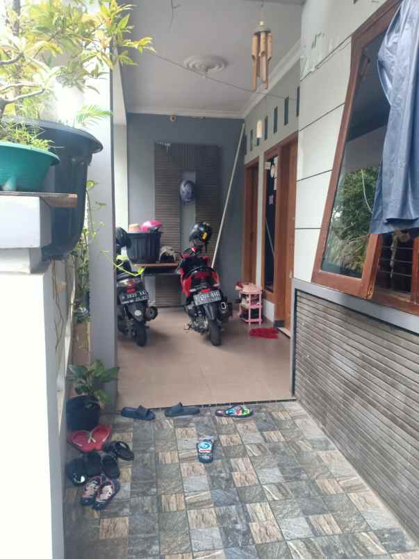 rumah kos tengah kota jln gajah raya