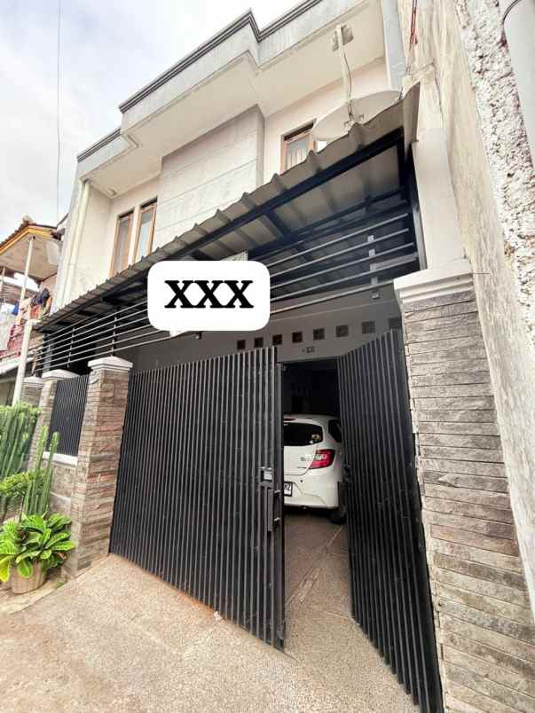 rumah kost dua lantai sarijadi kota bandung