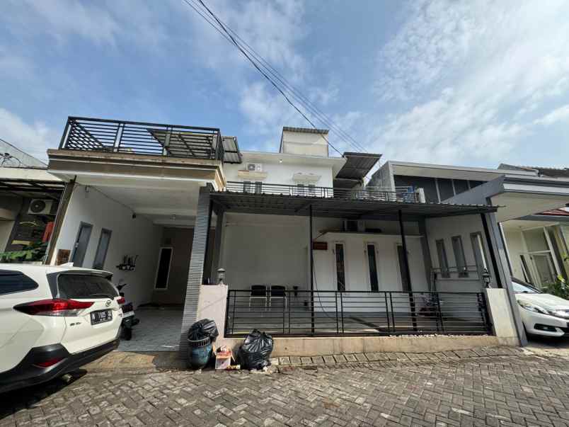 rumah kost full penghuni strategis di saxophone malang