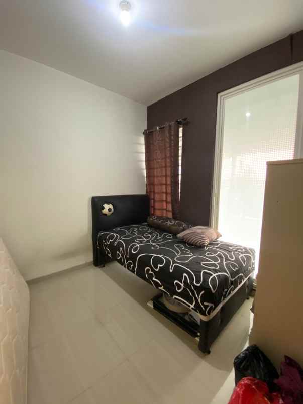 rumah mewah 1 8m an nego aja di surabaya barat