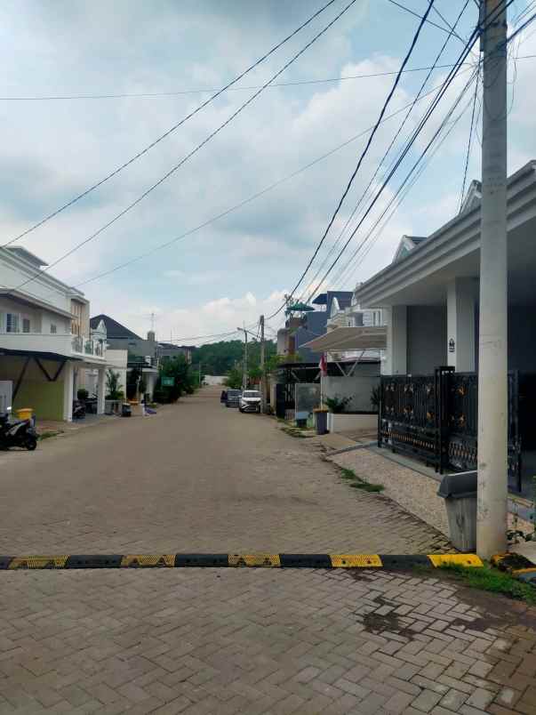 rumah mewah full furnished modern di depok