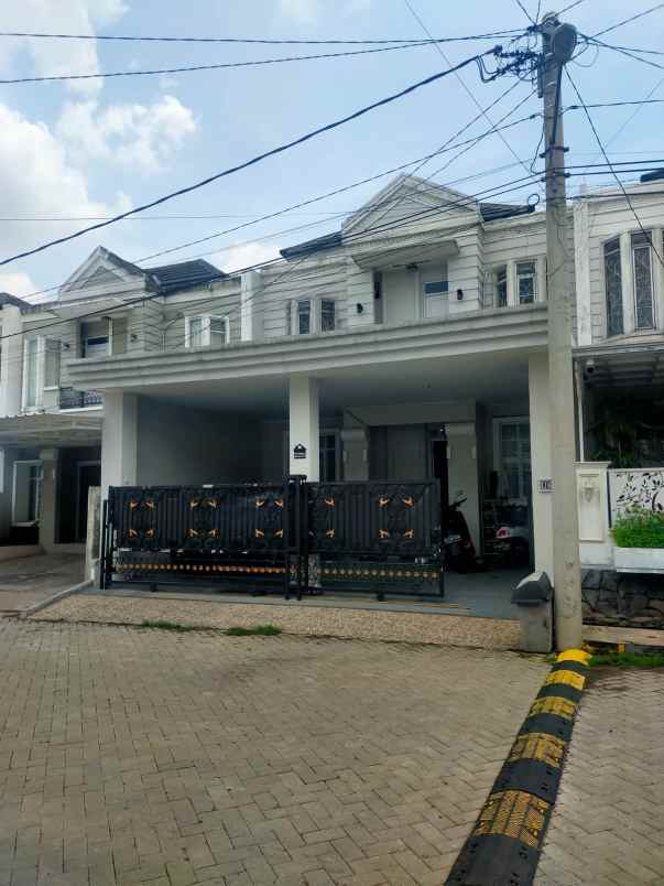 rumah mewah full furnished modern di depok