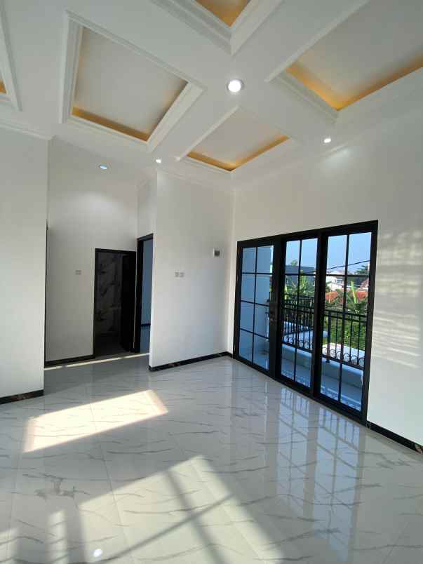 rumah mewah paling strategis bebas banjir cash kpr