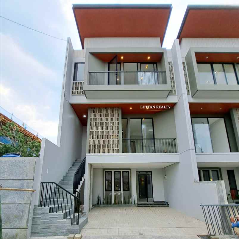 rumah modern kontemporer jagakarsa