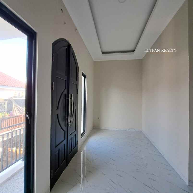 rumah modern minimalis dalam komplek