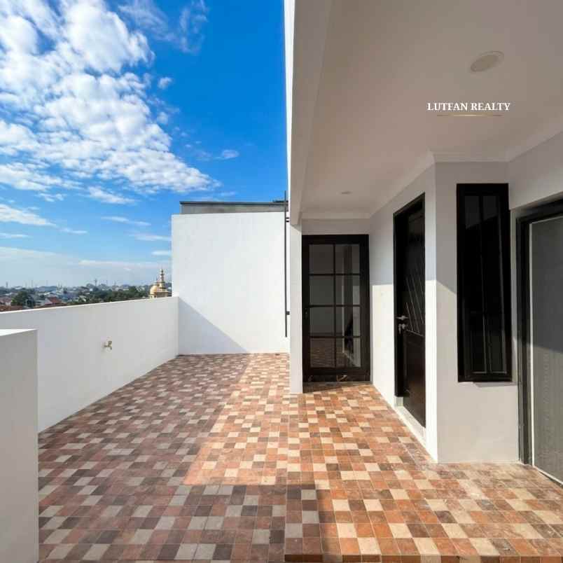 rumah modren minimalia jagakarsa