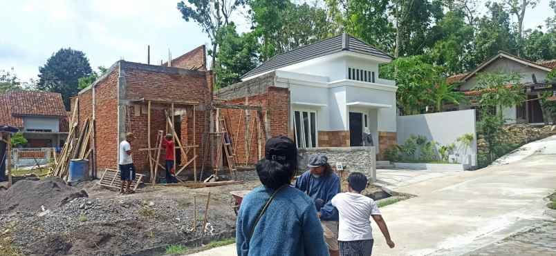 rumah murah 400 jutaan di jl wates km 9