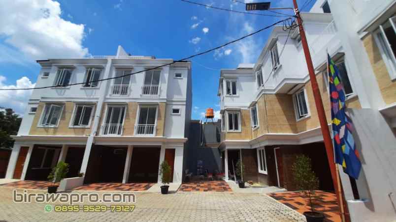 rumah pejaten jakarta selatan