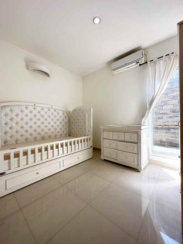 rumah second bonus furniture di jatiasih bekasi