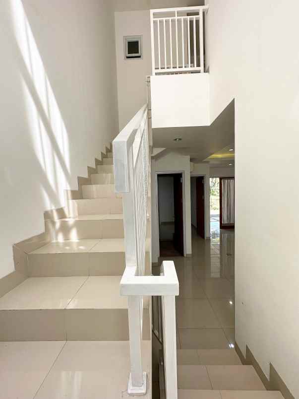 rumah second bonus furniture di jatiasih bekasi