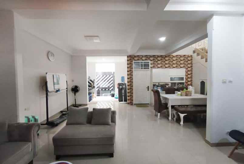 rumah siap huni di duren sawit jakarta timur