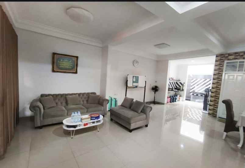 rumah siap huni di duren sawit jakarta timur