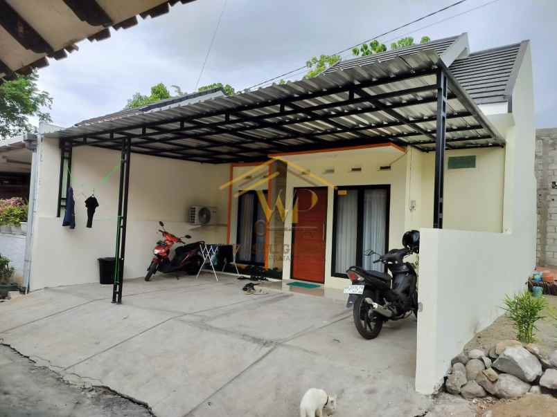 rumah siap huni modern dekat pasar gentan ngaglik