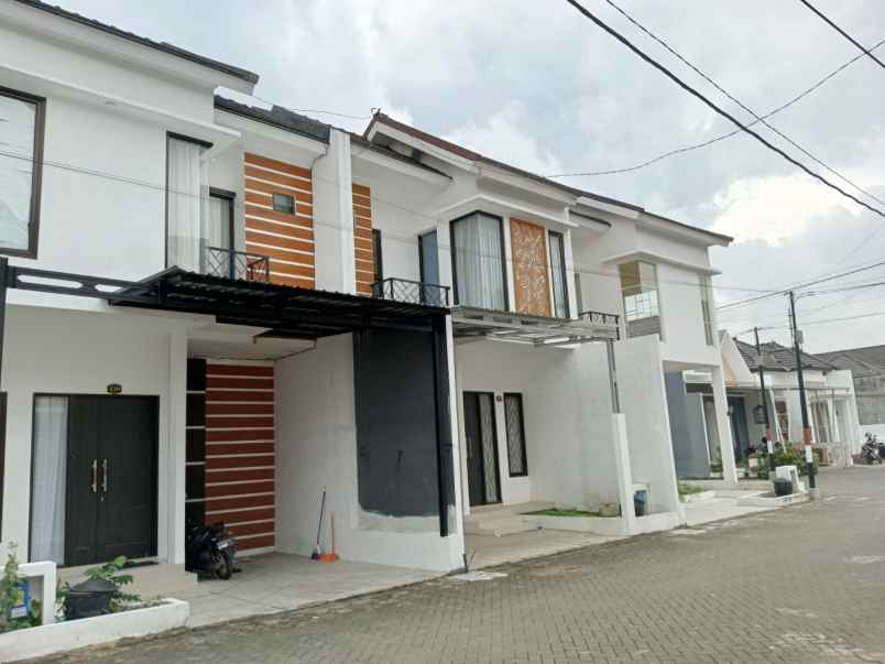 rumah singgah keren lowokwaru kota malang