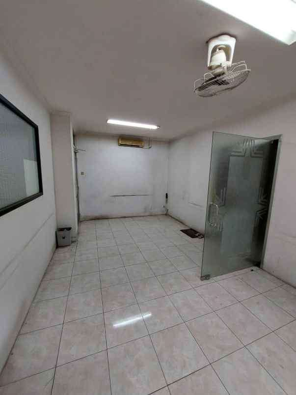 sewa pergudangan kamal indah jak bar