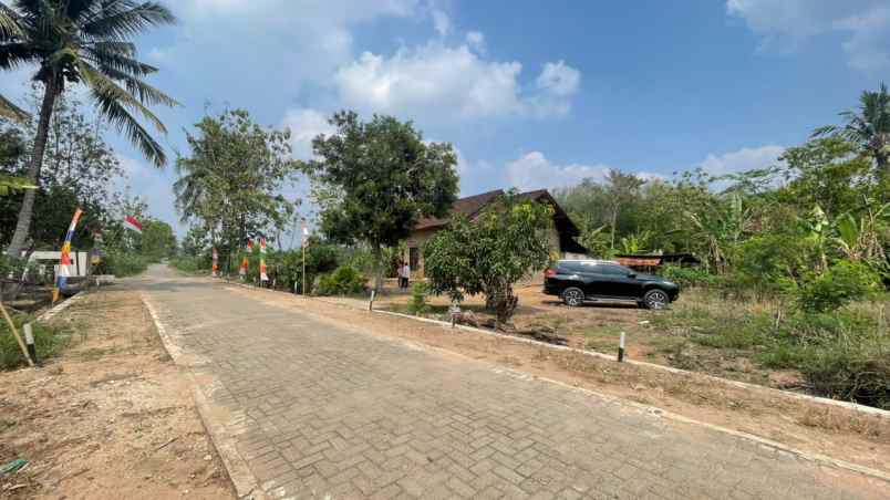 tanah komersial jati agung