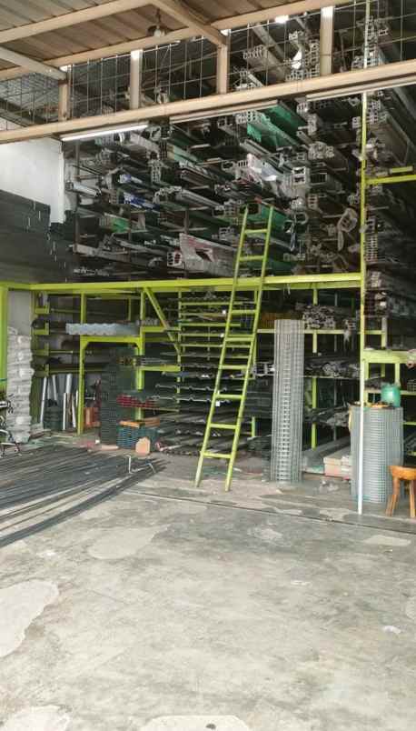 toko besi kusen alumunium