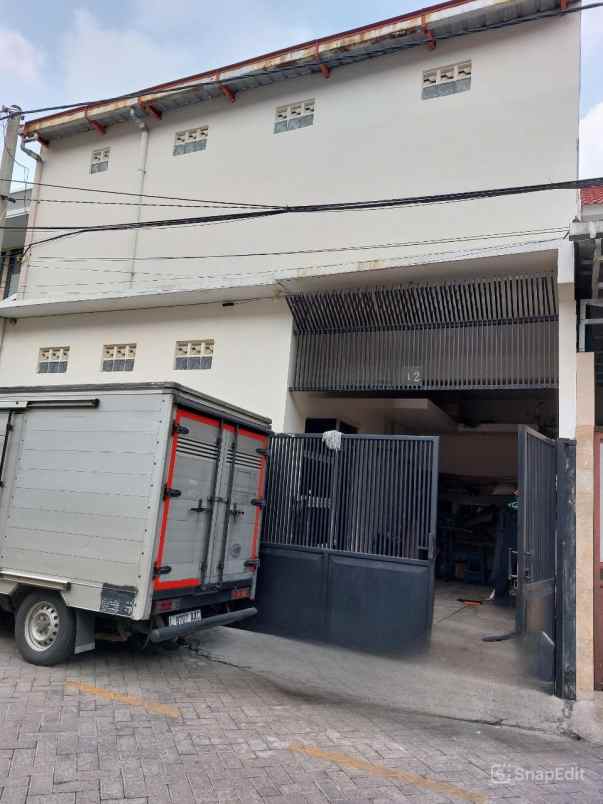 town house lebak kenjeran surabaya row 2 mobil longgar