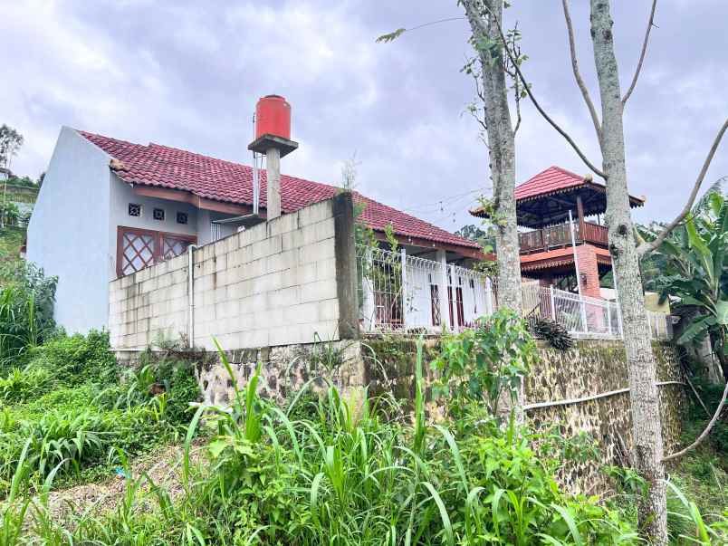 villa 350m view istimewa kawasan wisata kemuning