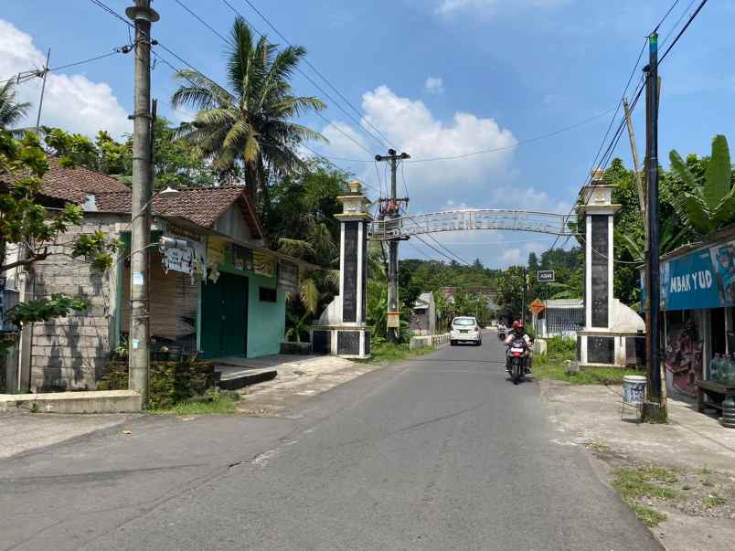 1 km jl jogja wates dijual cepat tanah ambarketawang