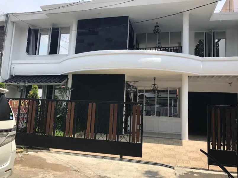 472 rumah megah 2 lantai di pajajaran cicendo bandung