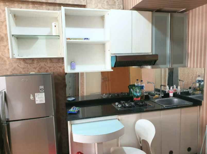 apartemen full furnished view pool puncak permai darmo