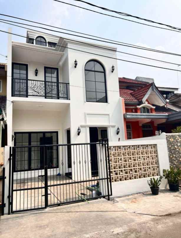 brand new house 2 lantai di griya loka bsd tangsel