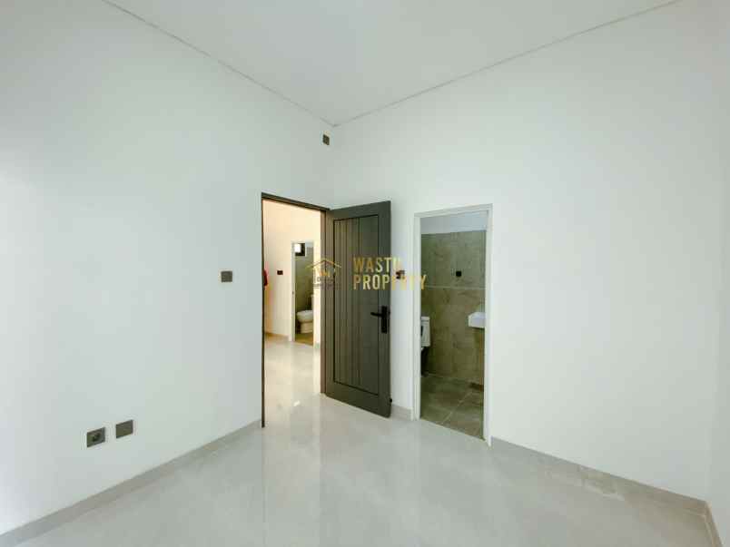 couple babadan rumah dijual di kalasan lokasi favorit