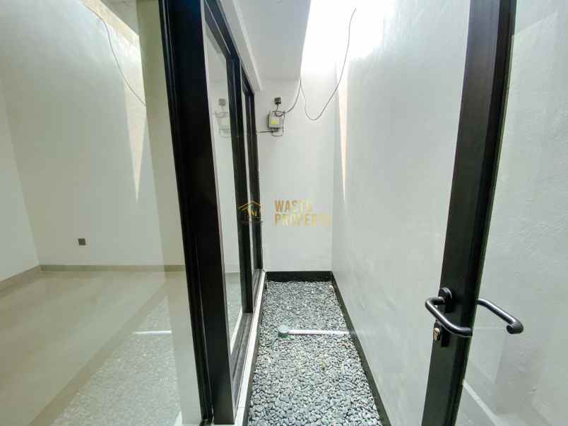 couple babadan rumah dijual di kalasan lokasi favorit