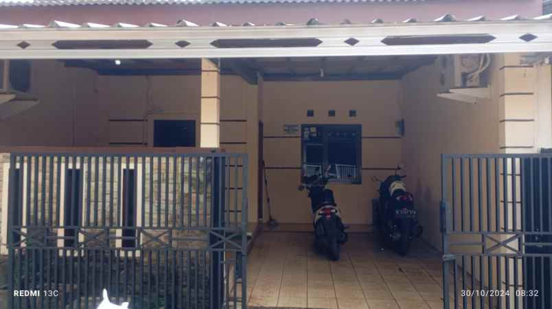 di sewakan 1 unit rumah di duta bintaro cluster ubud 2