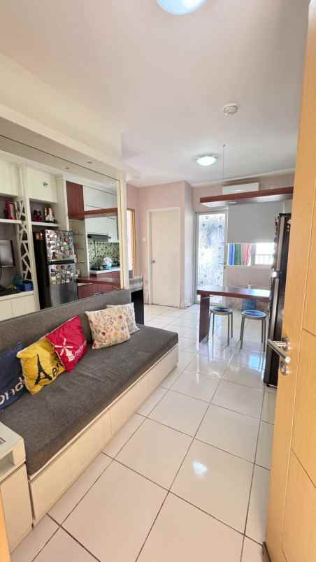 dijual apartemen educity stanford