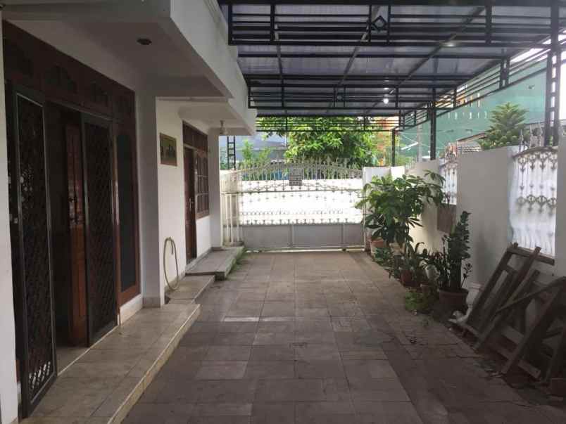 dijual cepat rumah di tytian indah medan satria bekasi