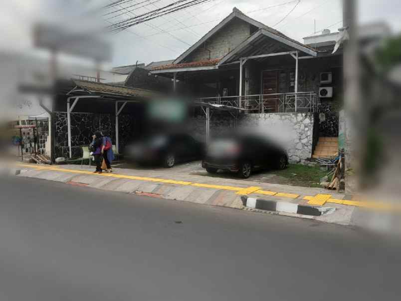 dijual cepat rumah siap huni dan pakai