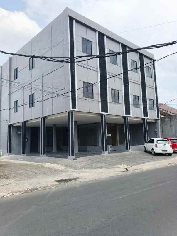 dijual hotel jalan pulau morotai