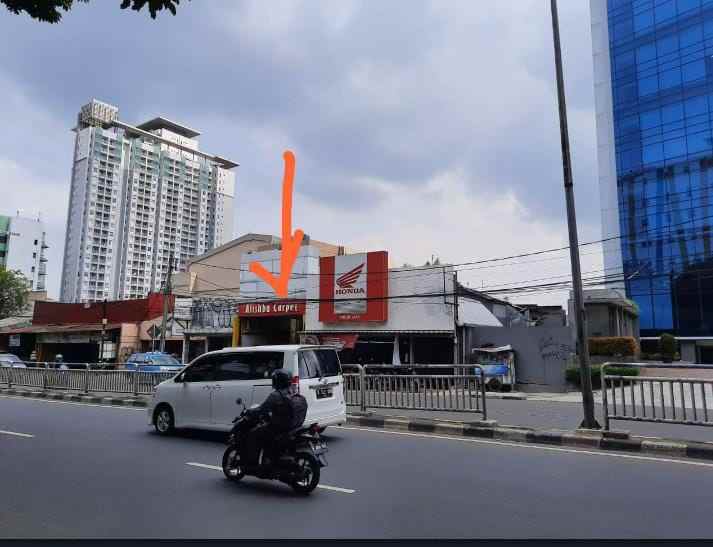 dijual ruko 2 lantai jl supomo jak sel