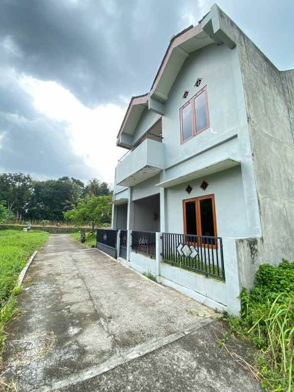 dijual rumah 2 km rsud sleman
