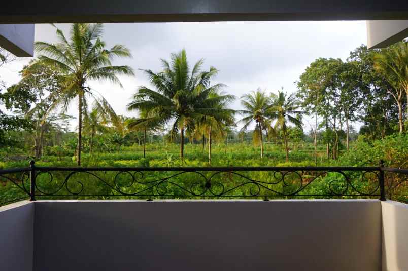 dijual rumah 2 km rsud sleman