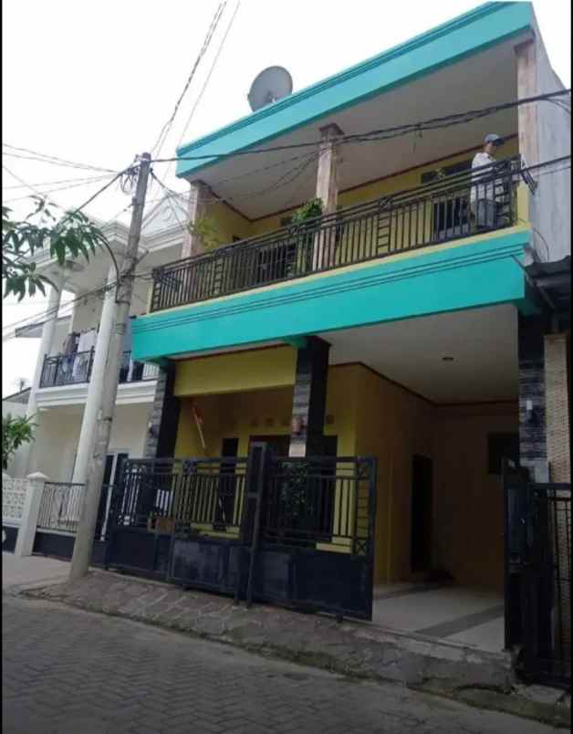 dijual rumah 2 lt di talaga bestari cluster re