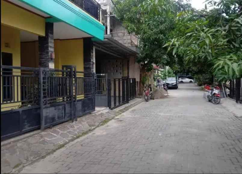 dijual rumah 2 lt di talaga bestari cluster re