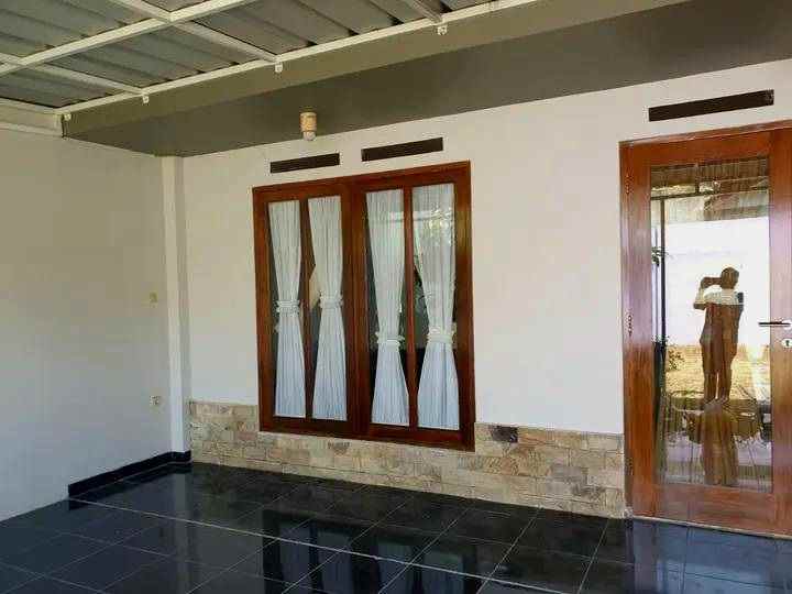 dijual rumah antapani