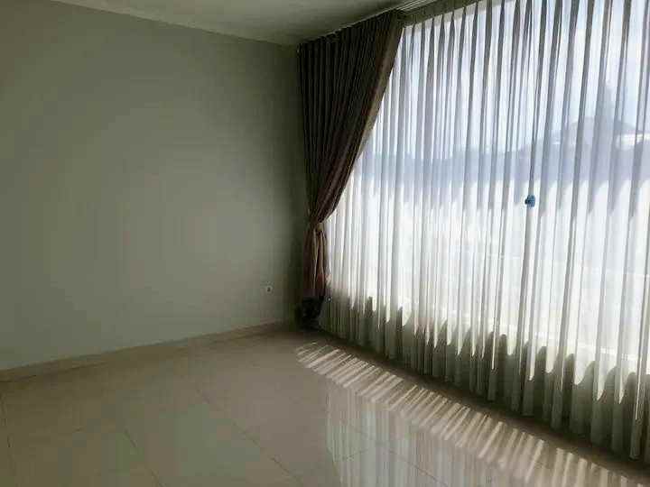 dijual rumah antapani