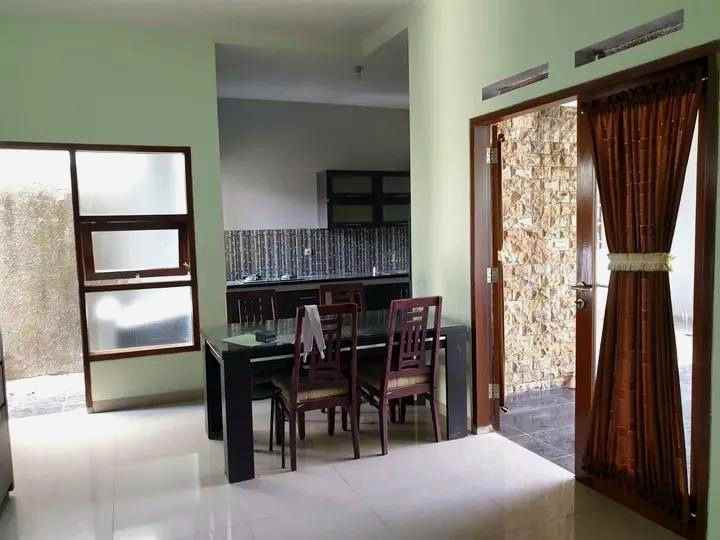 dijual rumah antapani