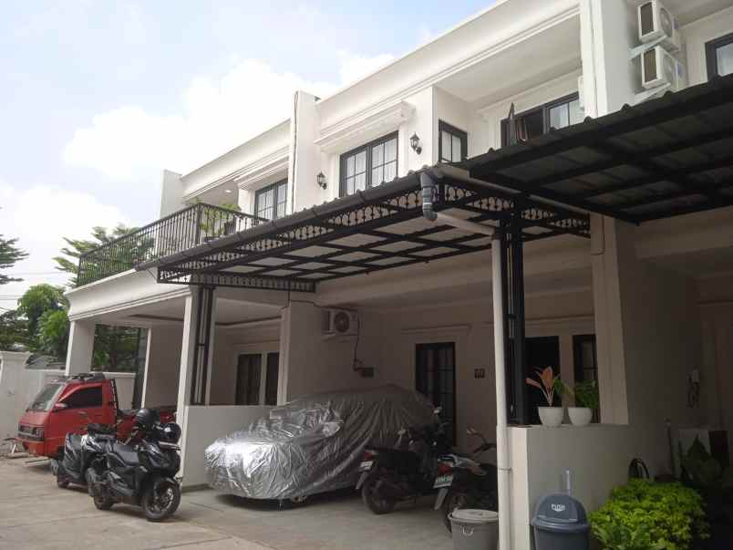 dijual rumah azimah mansion ii