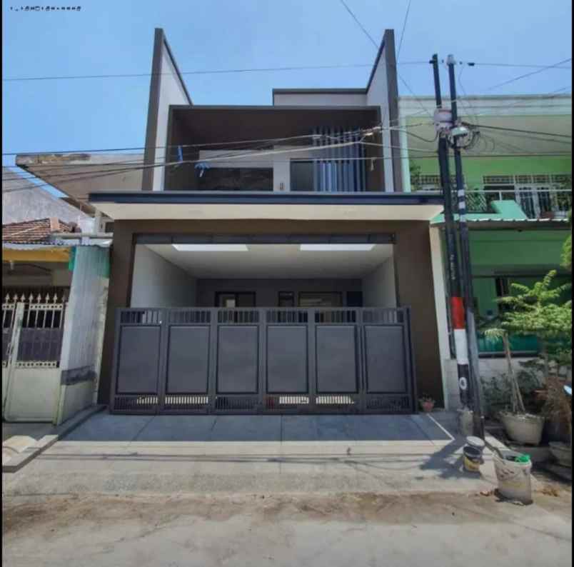 dijual rumah babatan pantai