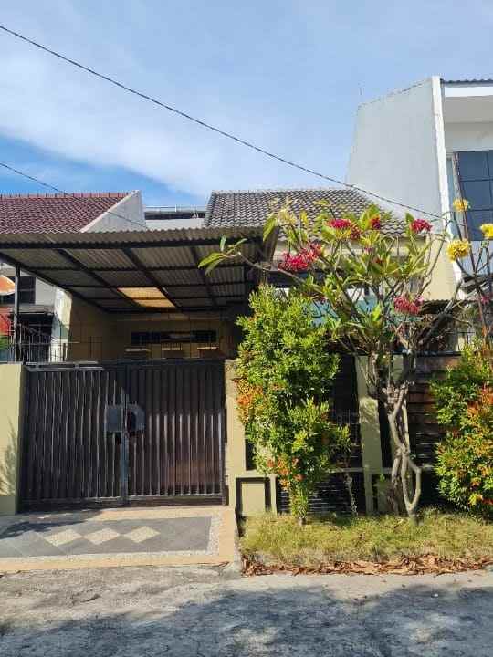 dijual rumah babatan pantai