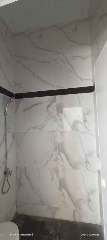 dijual rumah bhakti abri