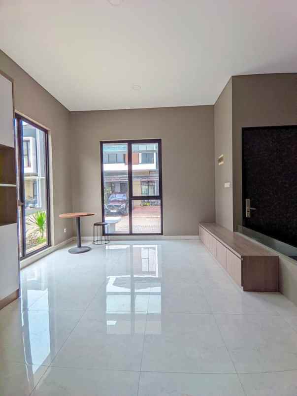 dijual rumah bintaro sektor 7