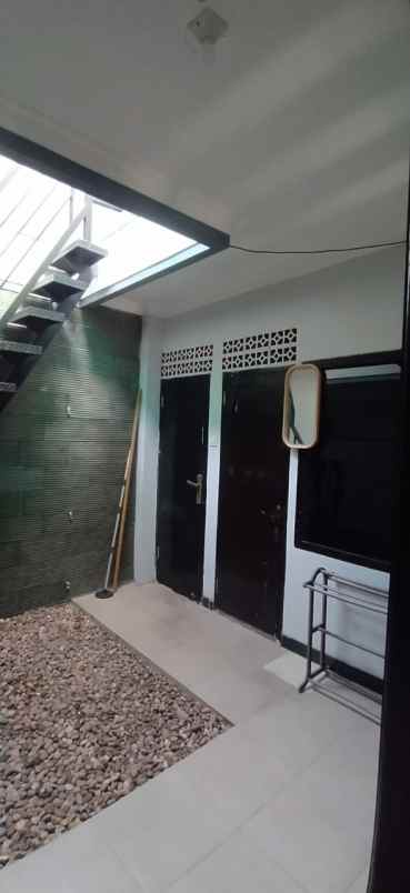 dijual rumah bumi marina emas