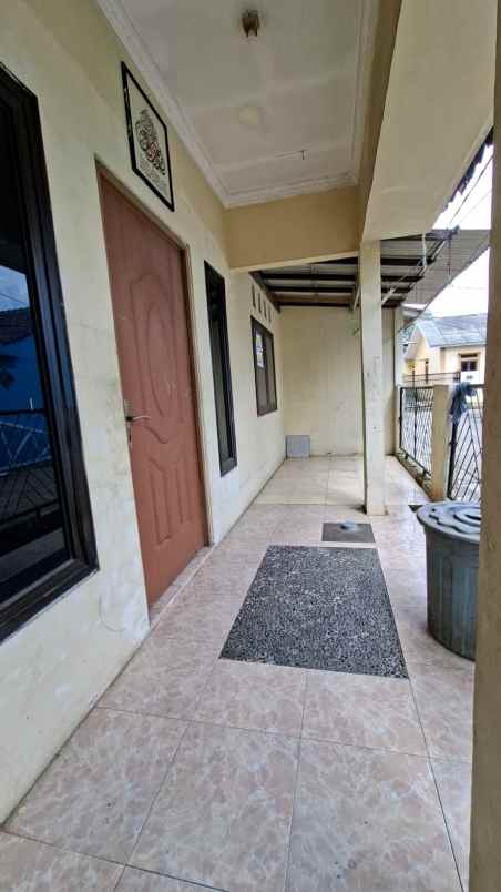 dijual rumah bumi sawangan indah