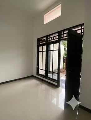 dijual rumah bumi wana lestari